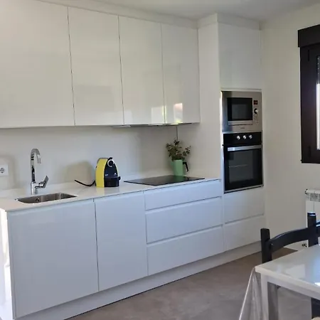 Holiday home Casa Da Penela Nogueira De Ramuin